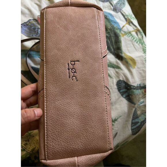 b.o.c. Trappers Cove Tote - Picture 8 of 10